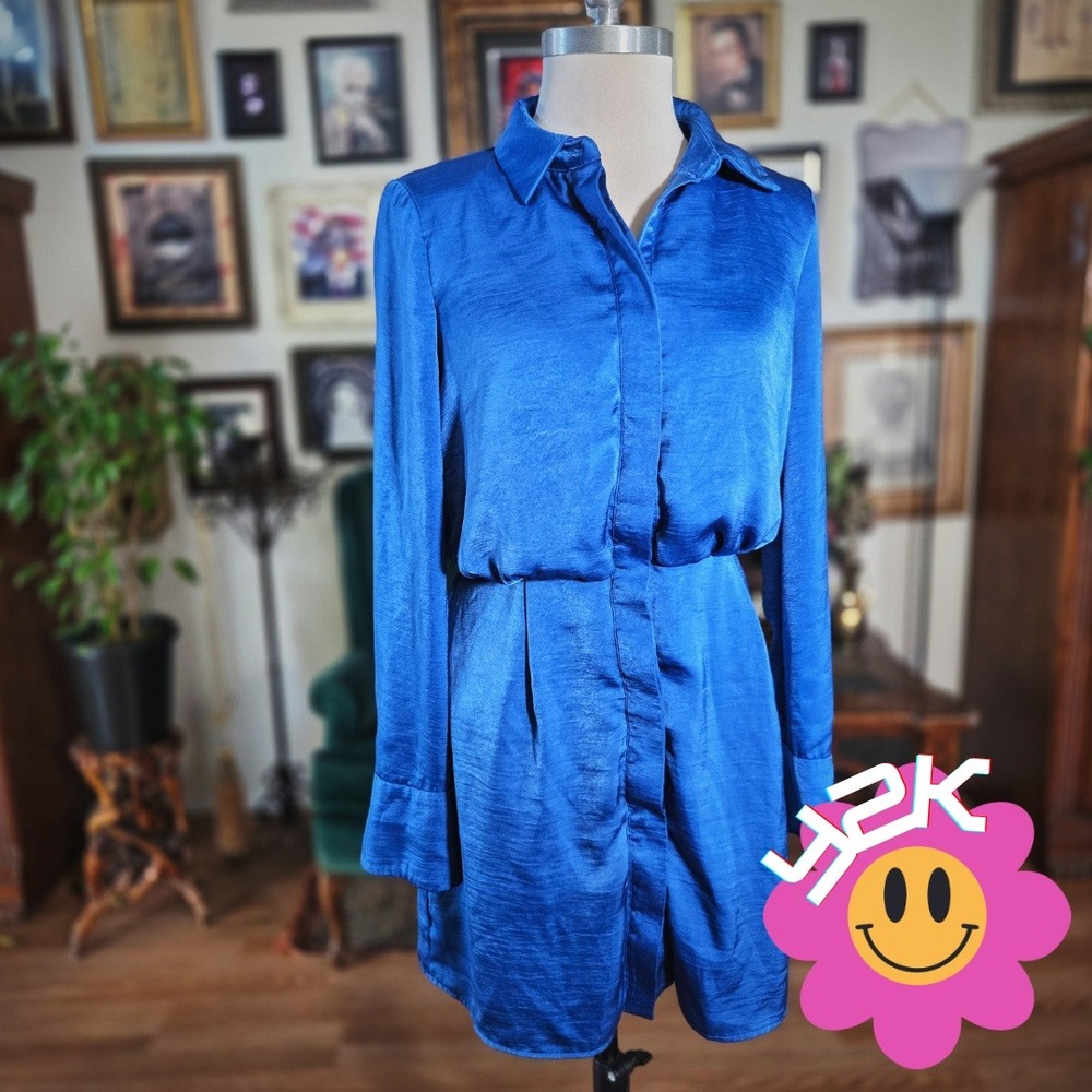Vintage Y2K BCBG New York Blue Satin Long Sleeve Button Front Mini Shirt Dress